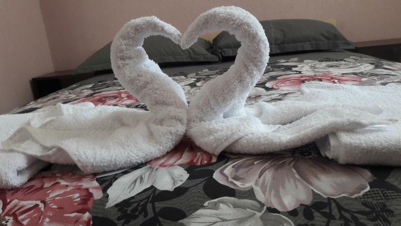 Guest Rooms Ider サパレヴァ・バニャ エクステリア 写真
