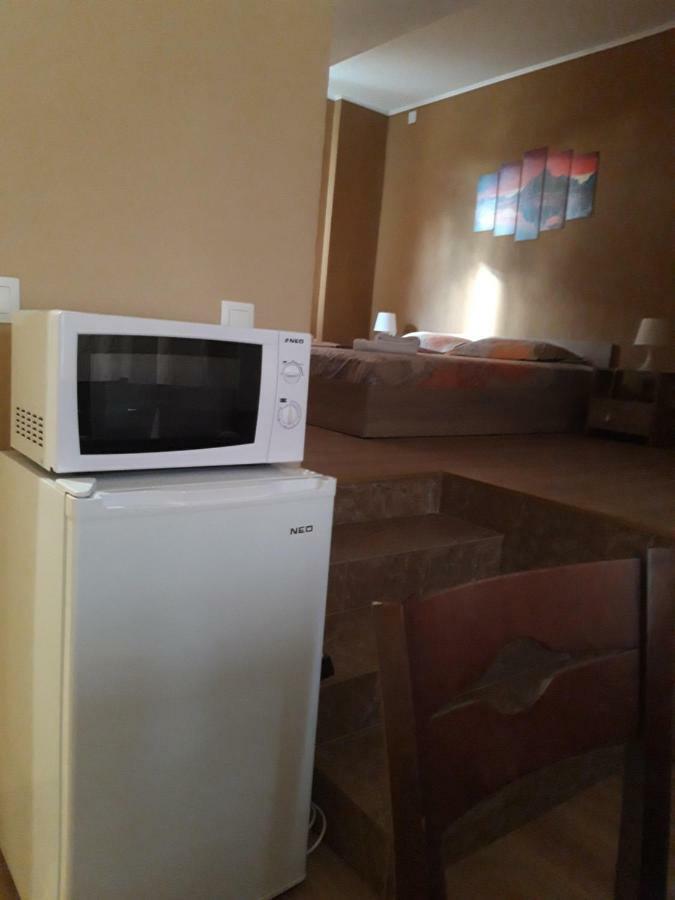 Guest Rooms Ider サパレヴァ・バニャ エクステリア 写真